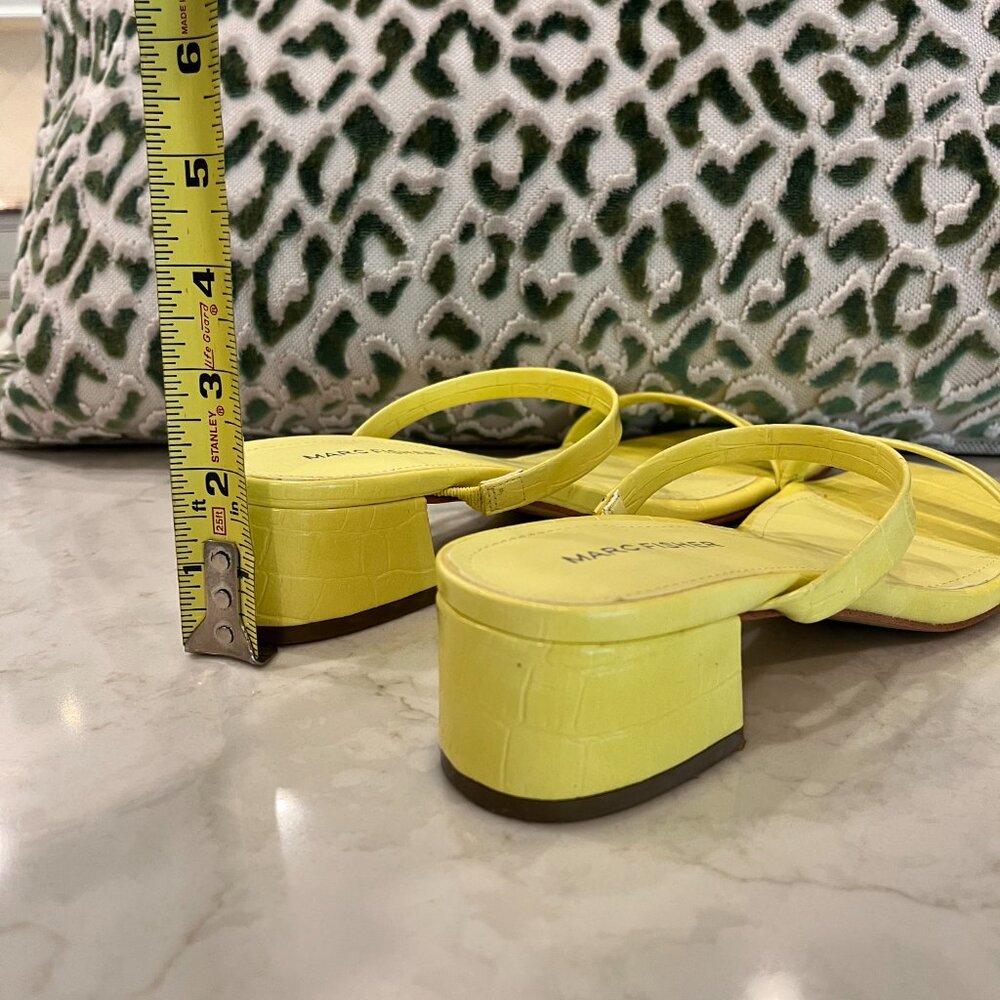 Marc Fisher 7.5 Yellow Sandals - Picture 3 of 8